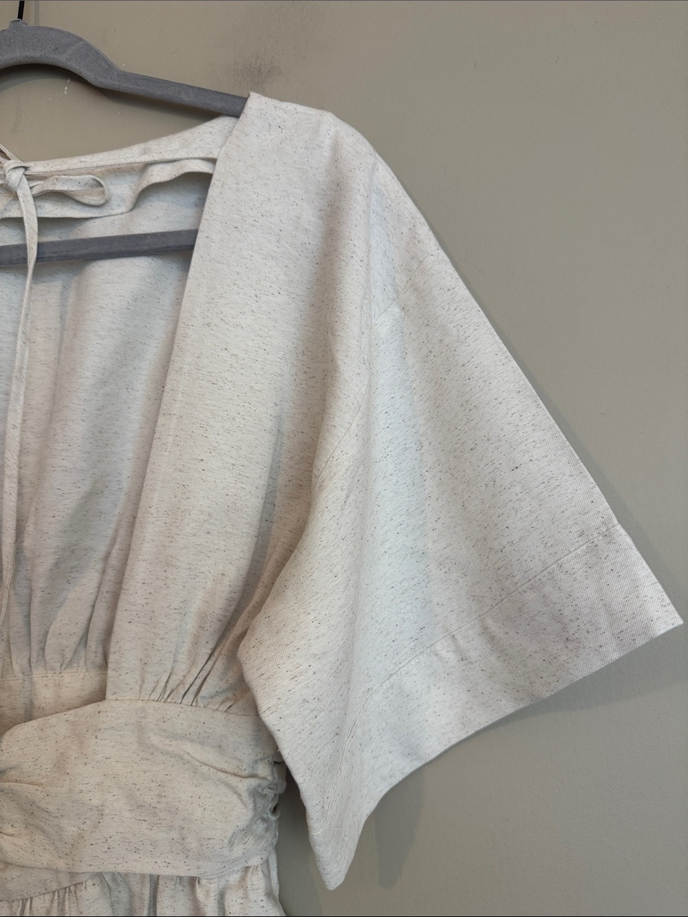 NWOT- Topshop Open Back Woven Top, Beige Linen, size US4 - Picture 11 of 12